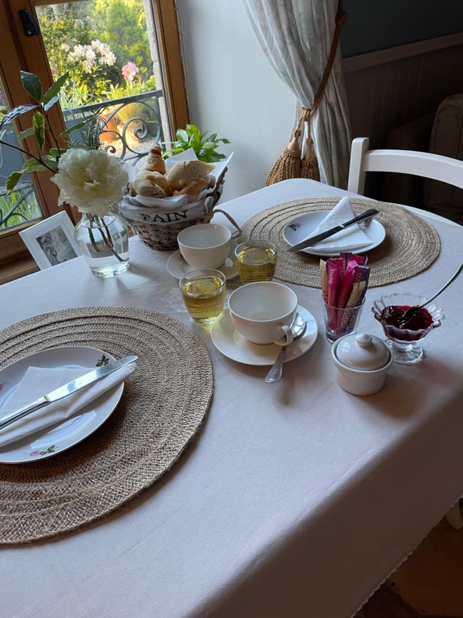 Le Moulin Des Farges Bed & Breakfast Meymac Екстериор снимка