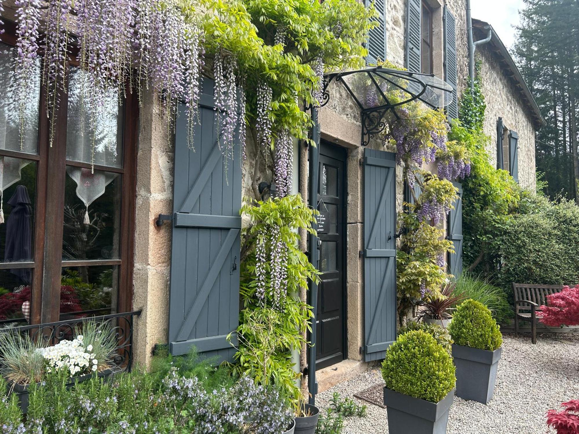 Le Moulin Des Farges Bed & Breakfast Meymac Екстериор снимка